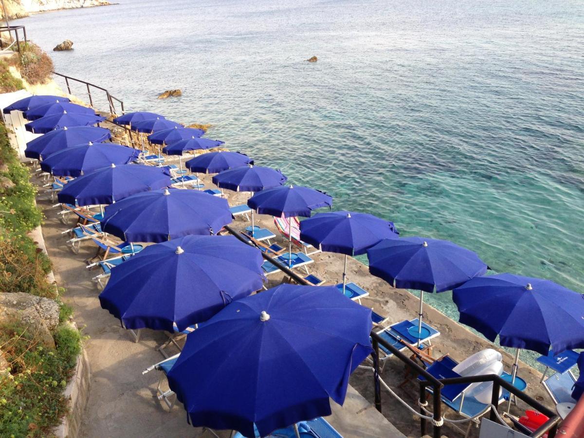 Hotel Villa Ombrosa ปอร์โตแฟร์ราโย ภายนอก รูปภาพ