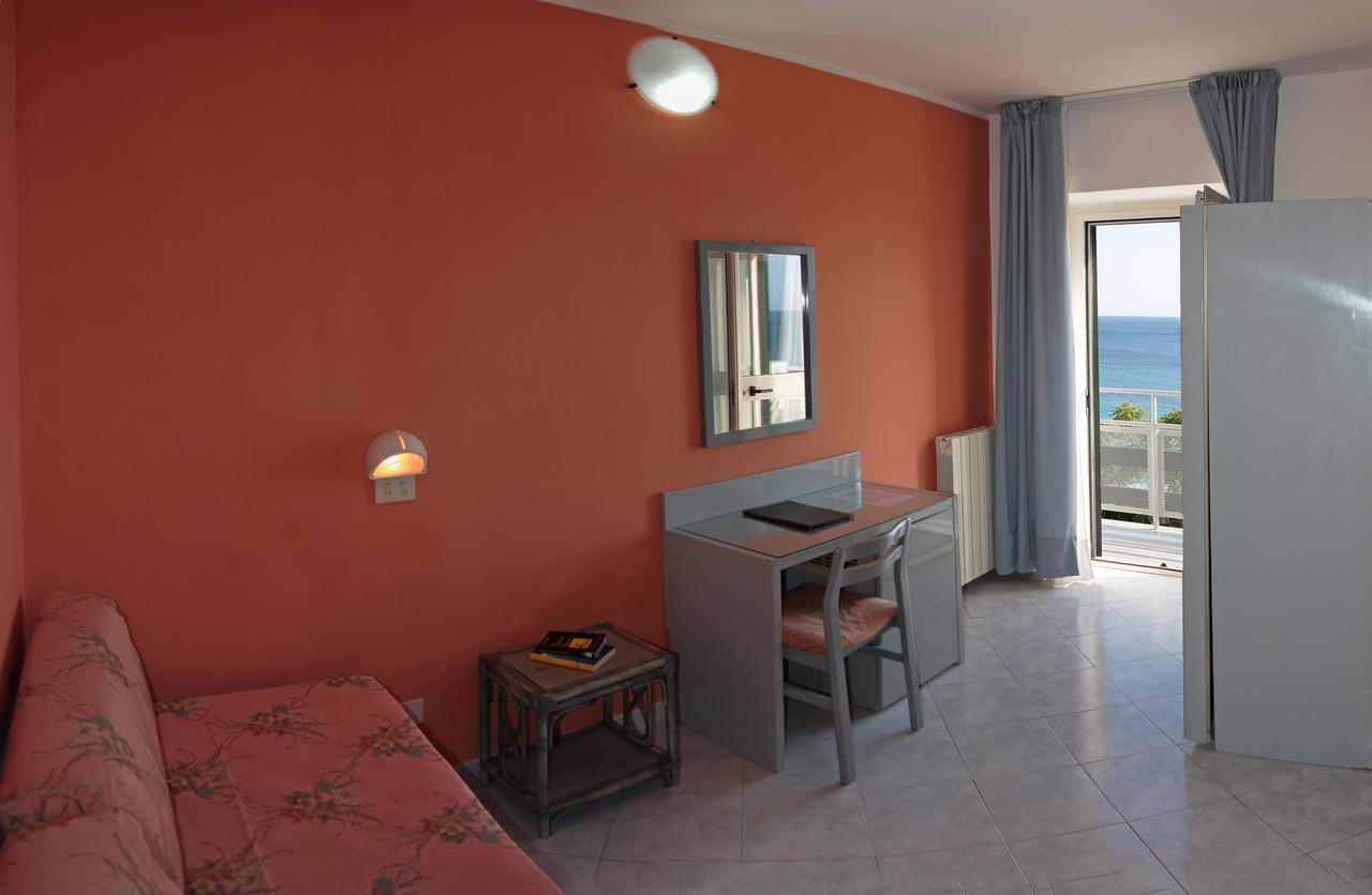 Hotel Villa Ombrosa ปอร์โตแฟร์ราโย ห้อง รูปภาพ
